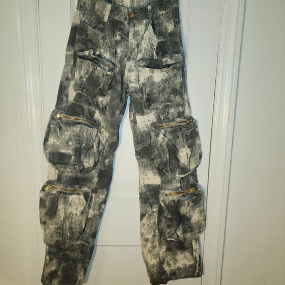 Camo cargo jeans